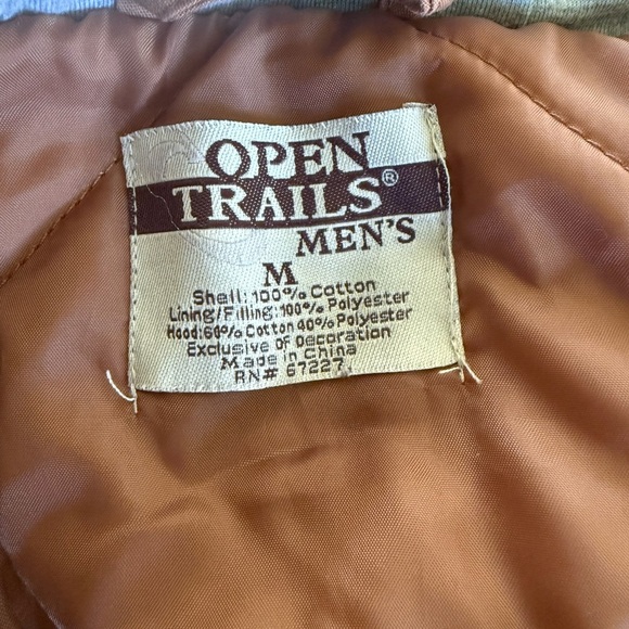 Men’s open Trail tan full quilted jacket with front snaps & hood. Size Medium - Picture 7 of 9